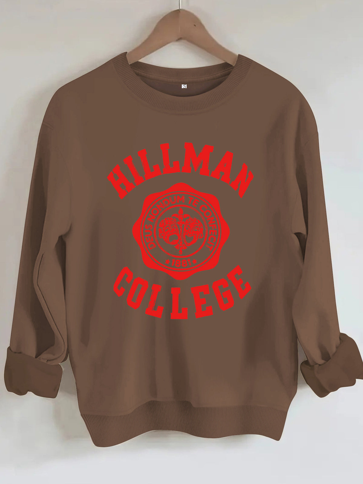 Badge printed long sleeved fleece sweatshirt